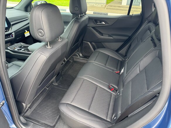 2025 Chevrolet Equinox IV, синий, 2429033 рублей - вид 23