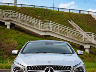 2018 Mercedes-Benz CLA 180 I (C117, X117) Рестайлинг, серебристый, 1400000 рублей, вид 2