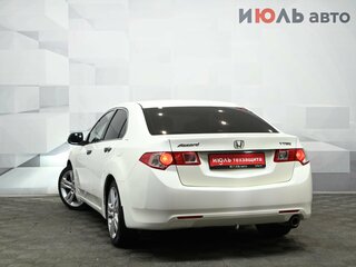 2010 Honda Accord VIII, белый, 930000 рублей, вид 4