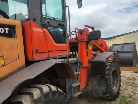 2021 Molot 300T, красный, 1600000 рублей, вид 3