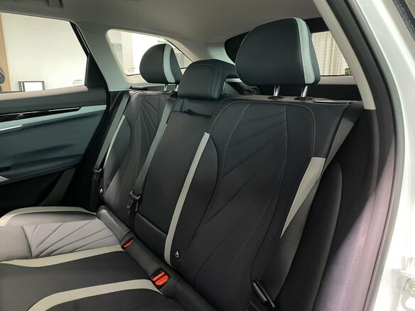 2026 Geely Atlas II, белый - вид 10