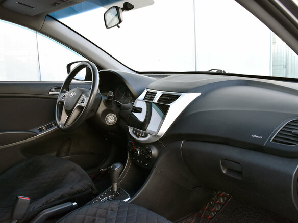 2014 Hyundai Solaris I Рестайлинг, серый, 750000 рублей - вид 7