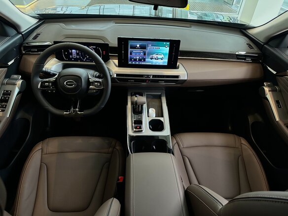2025 GAC GS4, чёрный - вид 2