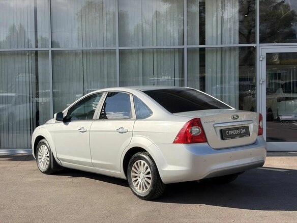 2009 Ford Focus II Рестайлинг, серебристый, 385000 рублей - вид 6