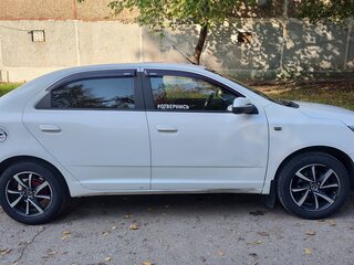 2013 Chevrolet Cobalt II, белый, 600000 рублей, вид 4