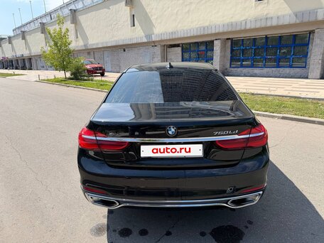2017 BMW 7 серии Long 750Ld xDrive VI (G11/G12), чёрный, 3530000 рублей, вид 5