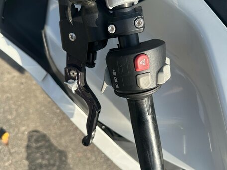 2013 BMW K 1300 S, белый, 1050000 рублей, вид 5