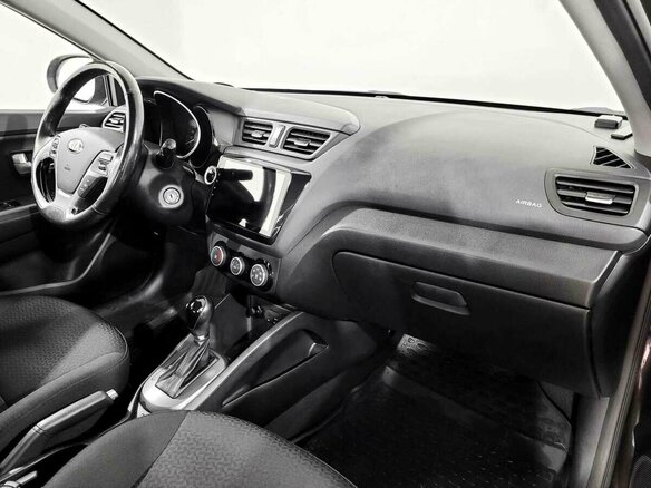2015 Kia Rio III Рестайлинг, коричневый, 990000 рублей - вид 10
