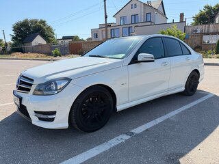 2012 Mercedes-Benz C-Класс 180 BlueEFFICIENCY III (W204) Рестайлинг, белый, 1500000 рублей, вид 1