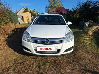 2012 Opel Astra H Рестайлинг, белый, 685000 рублей, вид 2