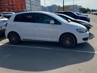 2011 Volkswagen Golf Plus II, белый, 720000 рублей, вид 2