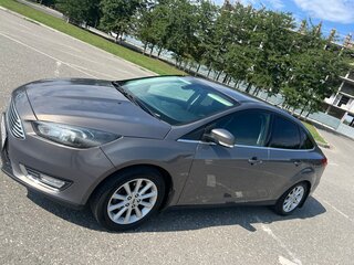 2017 Ford Focus III Рестайлинг, серый, 820000 рублей, вид 5