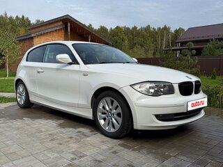 2011 BMW 1 серии 116i I (E81/E82/E87/E88) Рестайлинг, белый, 899000 рублей, вид 3