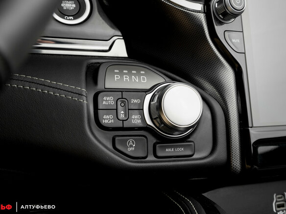 2026 Ram 1500 Crew Cab V Рестайлинг, серебристый, 10290000 рублей - вид 29