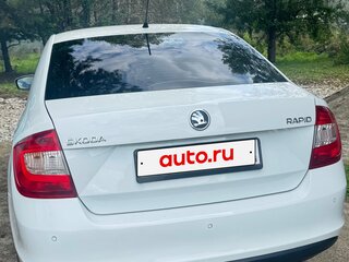 2014 Skoda Rapid I, белый, 800000 рублей, вид 4