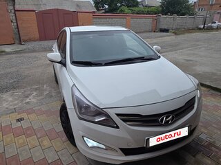 2015 Hyundai Solaris I Рестайлинг, белый, 1100000 рублей, вид 1