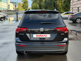 2020 Volkswagen Tiguan II, чёрный, 2320000 рублей, вид 5