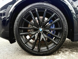 2019 BMW X5 M50d IV (G05/G18), чёрный, 5740000 рублей, вид 4
