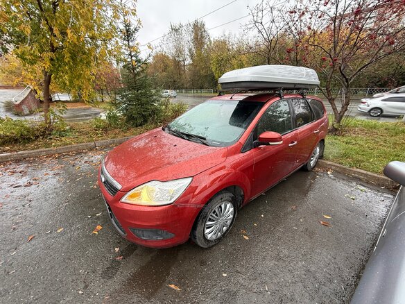 2008 Ford Focus II Рестайлинг, красный, 400000 рублей