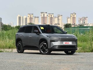 2026 Toyota bZ3X 58.3 kWh, серебристый, 2790000 рублей, вид 3