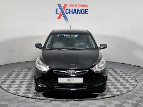 2012 Hyundai Solaris I, чёрный, 610000 рублей, вид 2