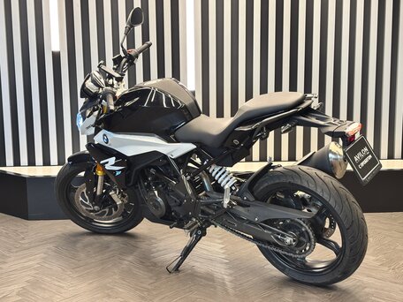 2021 BMW G 310 R, чёрный, 430000 рублей, вид 4