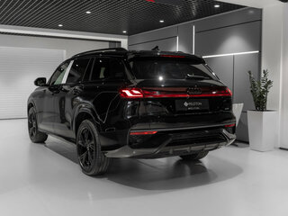 2026 Audi Q6 45 TFSI, чёрный, 8700000 рублей, вид 4