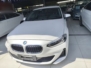 2022 BMW 1 серии 120i III (F52) Рестайлинг, белый, 1615000 рублей, вид 2