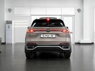 2026 Changan UNI-S I Рестайлинг, золотистый, 3217401 рублей, вид 5