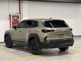 2023 Mazda CX-50, бежевый, 2530548 рублей, вид 4