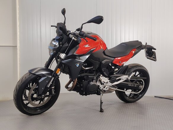 2024 BMW F 900 R, красный, 1049000 рублей - вид 3