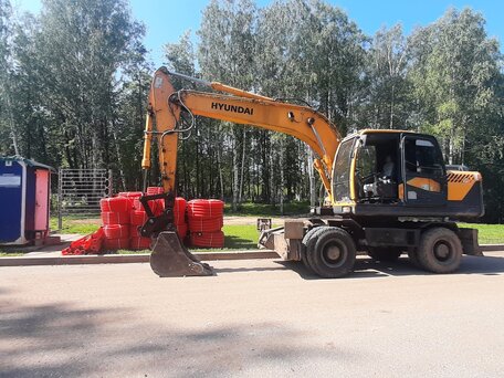 2013 Hyundai R180W, жёлтый, 5500000 рублей, вид 3