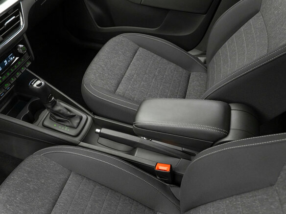 2021 Skoda Rapid II, коричневый, 1710000 рублей - вид 14