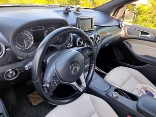 2014 Mercedes-Benz B-Класс 180 II (W246) Рестайлинг, фиолетовый, 1050000 рублей, вид 3