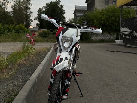 2021 Racer CRF, красный, 65000 рублей, вид 2