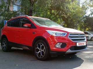 2018 Ford Kuga II Рестайлинг, красный, 1850000 рублей, вид 1