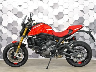 2023 Ducati Monster 937, красный, 899000 рублей, вид 4