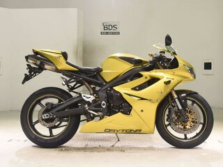 2013 Triumph Daytona 675, золотистый, 577000 рублей, вид 2