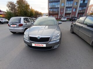 2012 Skoda Octavia II (A5) Рестайлинг, серый, 820000 рублей, вид 1