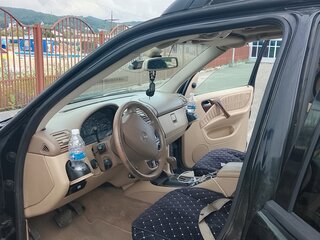 2000 Mercedes-Benz M-Класс 320 I (W163), чёрный, 650000 рублей, вид 4