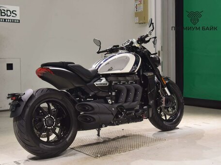 2025 Triumph Rocket 3, белый, 3299000 рублей, вид 5