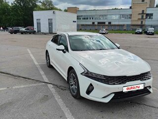 2021 Kia K5 III, белый, 2450000 рублей, вид 1