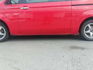 2016 Toyota Spade, красный, 900000 рублей, вид 3