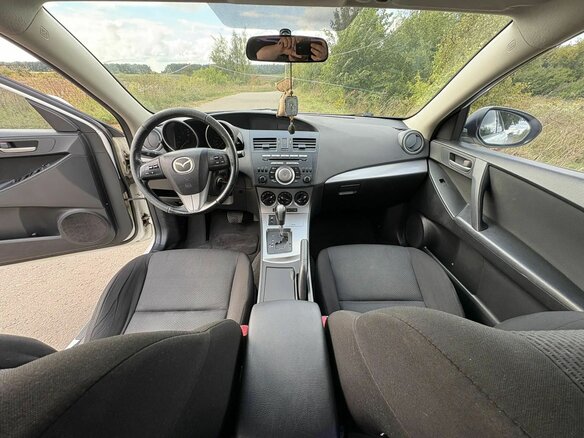 2011 Mazda 3 II (BL), белый, 950000 рублей - вид 11