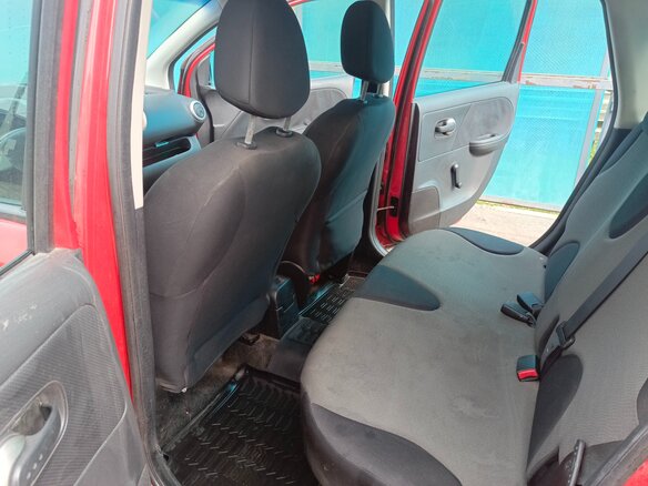 2009 Nissan Note I Рестайлинг, красный, 450000 рублей - вид 16