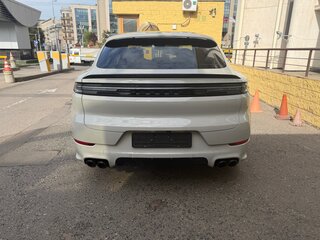 2026 Porsche Cayenne GTS Coupé III Рестайлинг, серый, 25990000 рублей, вид 4