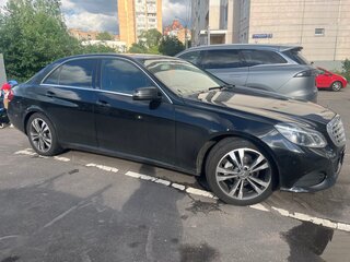 2013 Mercedes-Benz E-Класс 200 IV (W212, S212, C207) Рестайлинг, чёрный, 1500000 рублей, вид 3