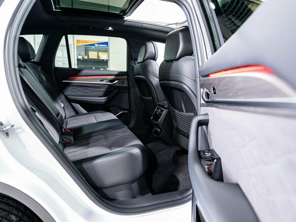 2026 Geely Monjaro I, белый, 4954990 рублей - вид 20