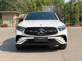 2024 Mercedes-Benz GLC Coupe 260 II (C254), белый, 6490000 рублей, вид 3