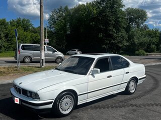 1989 BMW 5 серии 520i III (E34), белый, 350000 рублей, вид 3